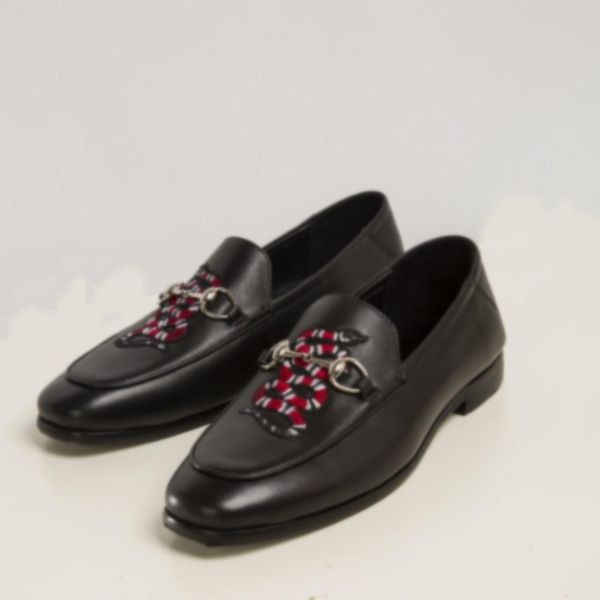 

2020 new designer cmextdds casual metal buckle embroidered snake casual men's shoes, stylish and comfortable leather original box
