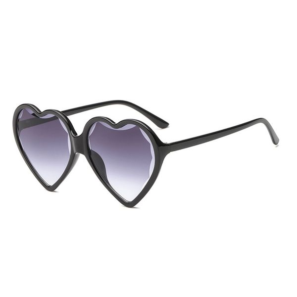 

2020 fashion heart shape frame style women sunglasses polygon plastic material lenses 1583 uv400 protection eyewear, White;black