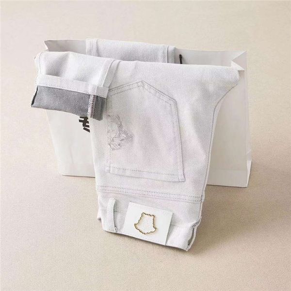 

2020ss style luxury summer fashion men's jeans stretch fabric slim high-grade recycled water simple generous casual style size 29-38, Blue