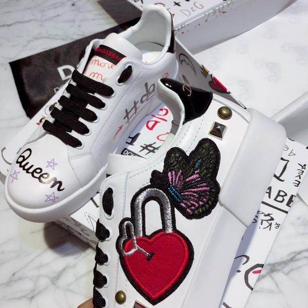 

2020v new trend embroidered leather casual shoes outdoor men and women casual sports shoes fashion graffiti wild couple shoes, yards 35-451, Black