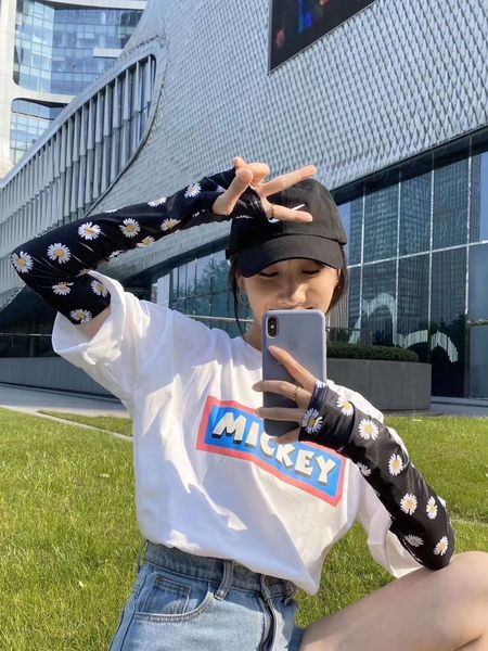 

little daisy korean ins net red sun protection arm female cute silk driving ice sleeve gloves ice sleeve thin gloves