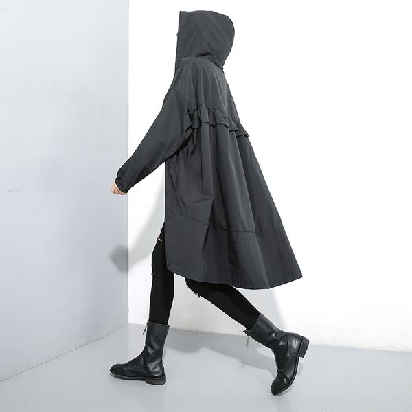 

2020 early autumn windbreaker zipper zippercardigan zipper thin black trench coat personalized large size irregular coat 19-2608, Tan;black