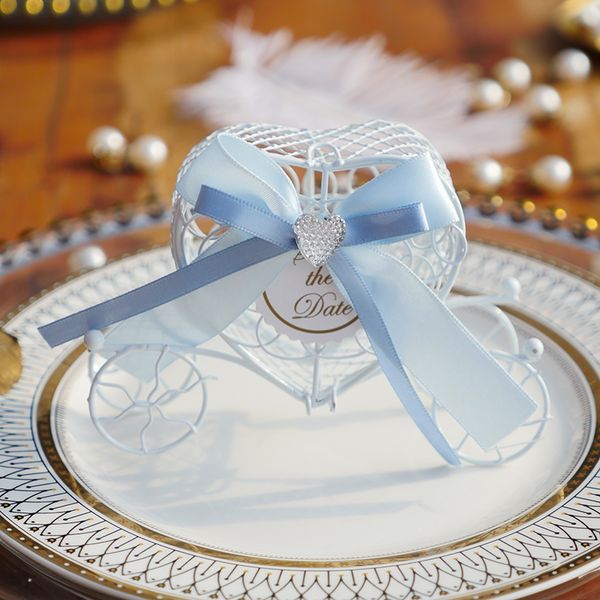 

20pcs tinplate carriage gift box wedding centerpieces candy box baby favor boxes flower packaging gift party supplie