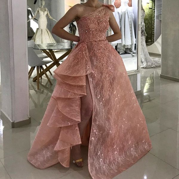 

2020 arabic aso ebi blush pink lace beaded evening dresses one shoulder prom dresses high split formal party second reception gowns zj03e4, Black;red