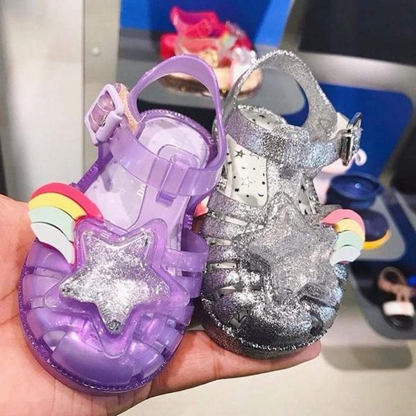 

melisa with the same and star baotou sandals children's hollowed-out boys' baby's soft bottom anti-slip jelly sandals, Black;red