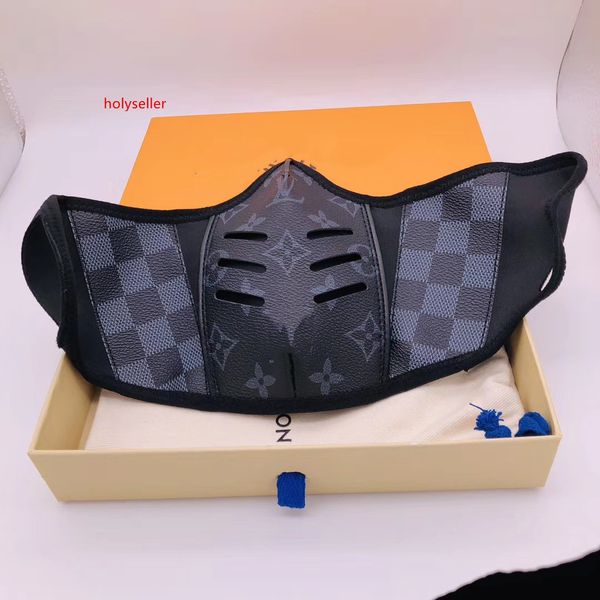 

designer anti-dust cotton mouth face mask black protective masks facemask man woman wearing black fashion facemask with box