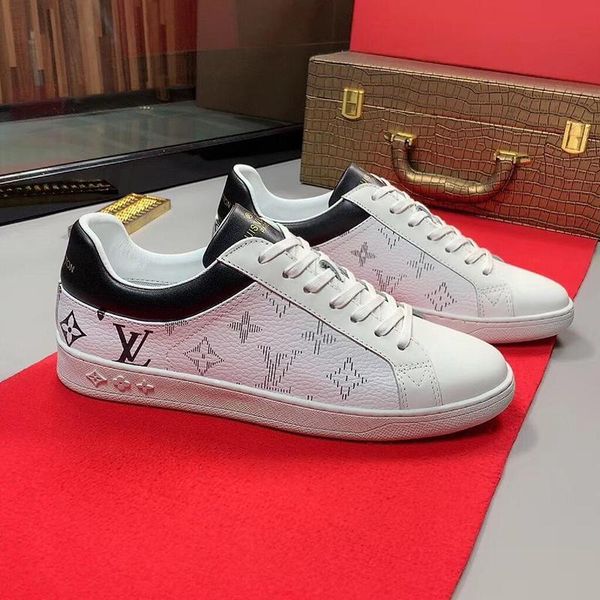 

2020 luxury men shoes casual big size newsest fashion brand leather classic flats casual shoes mens zapatos de hombre drop ship