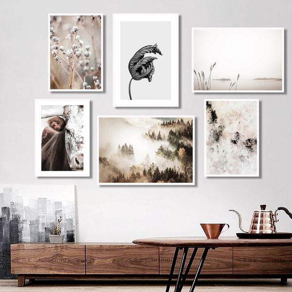 

скандинавский плакат корова foggy mountain nature пейзаж nordic wall art холст печати ботанический картина домашнее украшение изображение