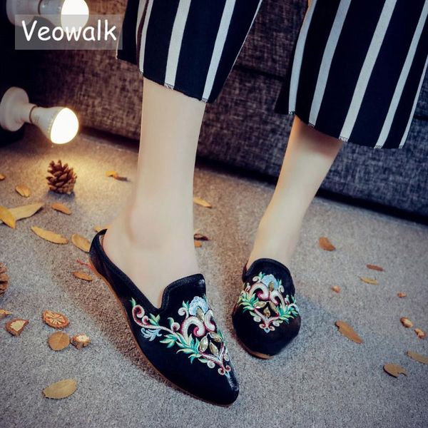 

veowalk handmade vintage flower embroidered women casual canvas flat slippers pointed toe comfort summer cotton shoes for women, Black