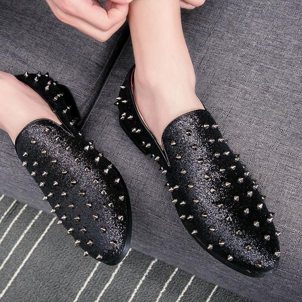 

2019 fashion men dress shoes punk rivet rhinestone black party wedding shoes pointed toe flats driving shoes loafers