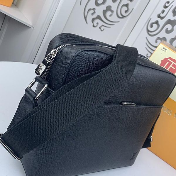 

new arrival simple style mens bag messenger bags luxury designer crossbody bags retro men formal shoulder bag fast delivery