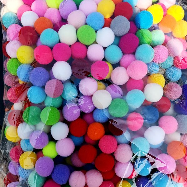

500pcs/lot pompom wholesale 25mm 30 mm fur plush ball for craft diy soft wedding home decoration garment sewing on cloth accessories