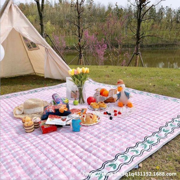 

16efv moisture-proof machine picnic portable floor waterproof beach outdoor spring meal meal outing picnic mat mat extra-large washing thick