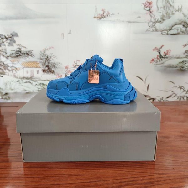 

2020mf designer designs new leisure and entertainment hiking shoes, outdoor jungle adventure shoes, original packaging and box delivery, Black