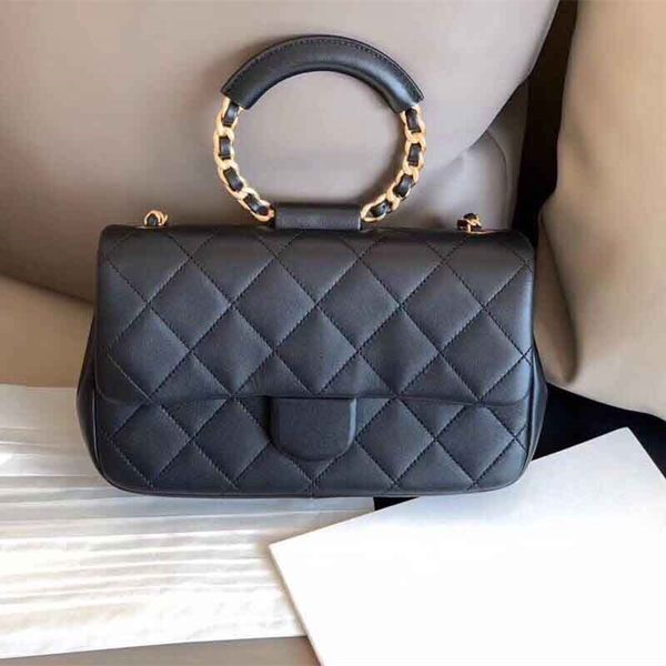 

new bag 7a high-end custom quality small ring handle good strap feeling very careful in the handle to do the foreskin design