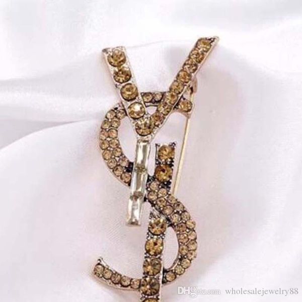 

wholesale champagne crystal letters brooch pins 14k gold letters scarf clips brooches women suit lapel pins accessories, Gray
