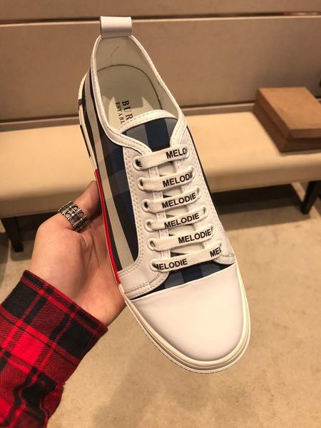 

2019 new limited edition custom-made striped canvas shoes, fashion fashion, high and low shoes, with original packaging shoe box delivery co, Black