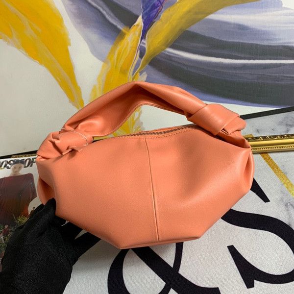 

women's autumn and winter 2020 new fashion and versatile design small ox horn dumpling bag knot zipper portable cool fengduo bag