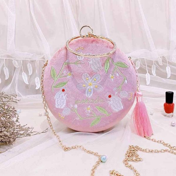 

new flower dinner embroidery flower round embroidery hand hand shoulder slanting chain bag women's fashionable han clothing bag