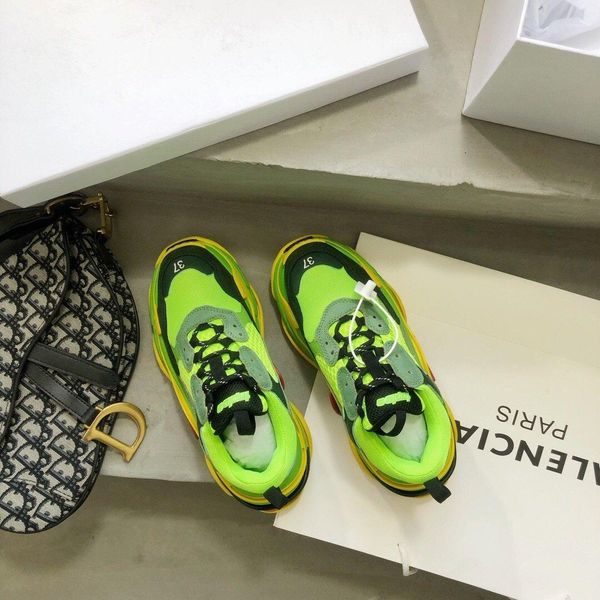 

2020vy mens designer shoes running sneakers monogram flowers rubber outsole casual sneakers mens jogging shoelaces original box packaging, Black