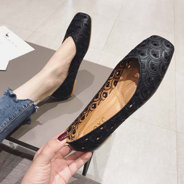 

europe and the united states summer 2020 new square head hollow breathable soft bottom flat heel flat bottom female sandals, Black