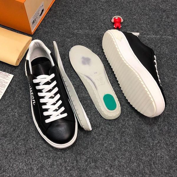 

luxury men shoes sneakers autumn and winter lightweig low luxury sports lace -up vintage footwears cool street casual shoes