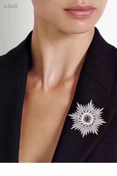 

d europe and the united states fashionable sell brooch designer style brooch 20, Slivery;golden