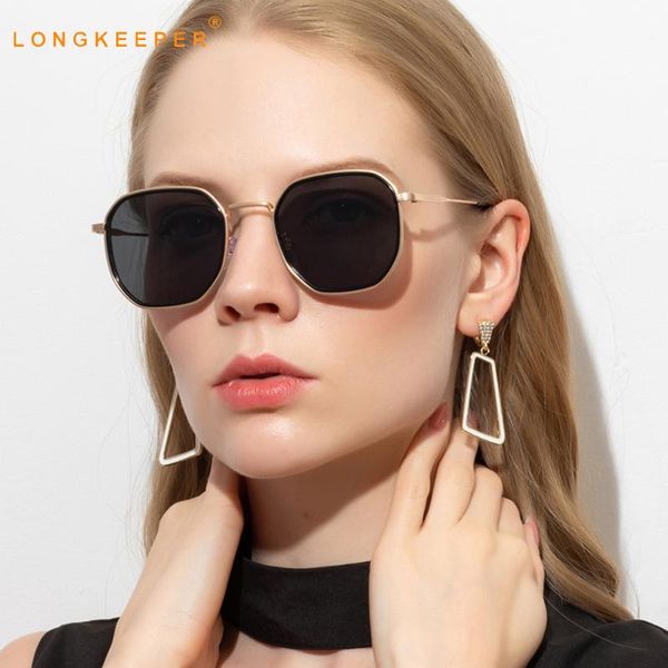 

2020 vintage square sunglasses women classic metal frame sun glasses men gold black eyewear feminino, White;black