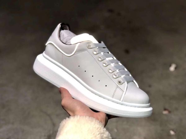 

new arrival oversized sneaker mens womens luxury designer shoes white leather sneakers trainer reflective casual shoes with box