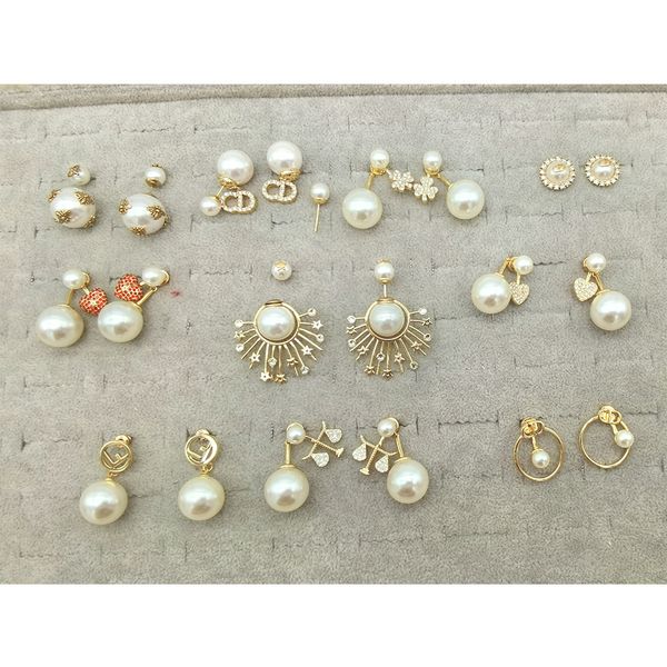 

2020cd family love bee earrings earrings female di family star cd letters internet celebrity temperament pearl diamond, White