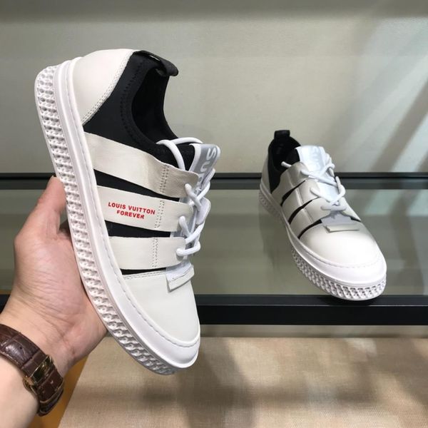 

2019 spring new men's color matching sneakers, comfortable fashion shoes, wild small white shoes original box delivery 38-4411, Black