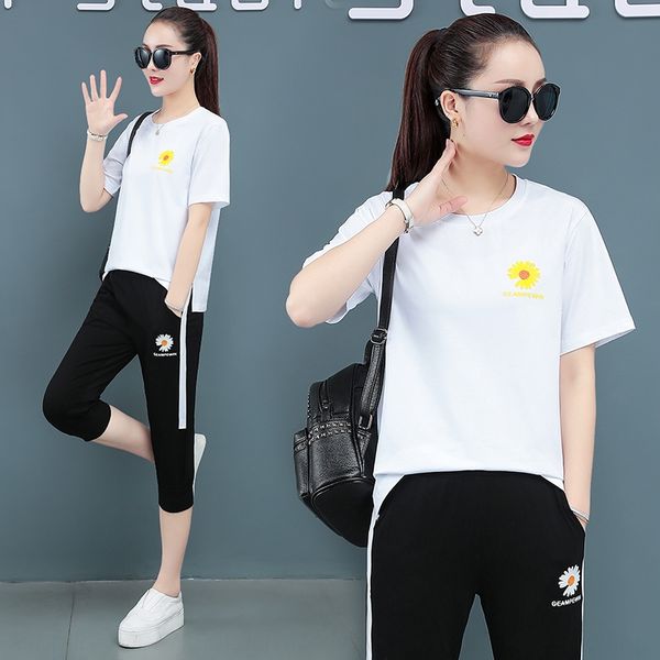 

casual sports suit for women women's leisure piece set 2020 new loose slimming fashion daisy summer capri pants two-piece set, Gray