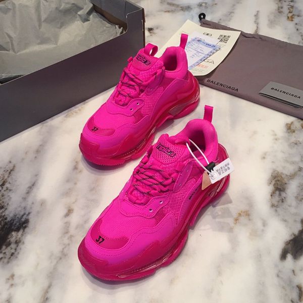 

2020k designer designs new leisure and entertainment hiking shoes, outdoor jungle adventure shoes, original packaging and box delivery, Black