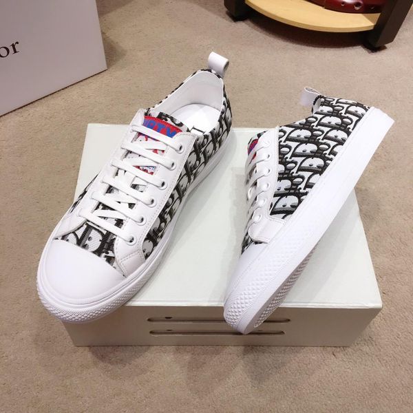

2019h autumn luxury fashion leather men's low-casual shoes, fashion outdoor wild sports shoes, original box packaging