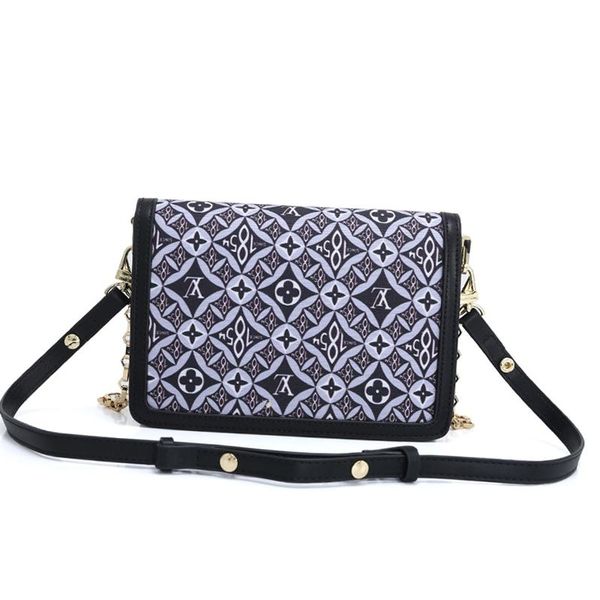 

fast delivery womens bag sac bandouliÃ¨re luxury designer leather crossbody bags classic shoulder bag party retro ladies messenger bags