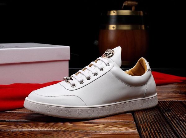 

2019e luxury men's trend casual shoes, leather wild sports shoes, lace-up shoes, original packaging delivery 38-45, Black
