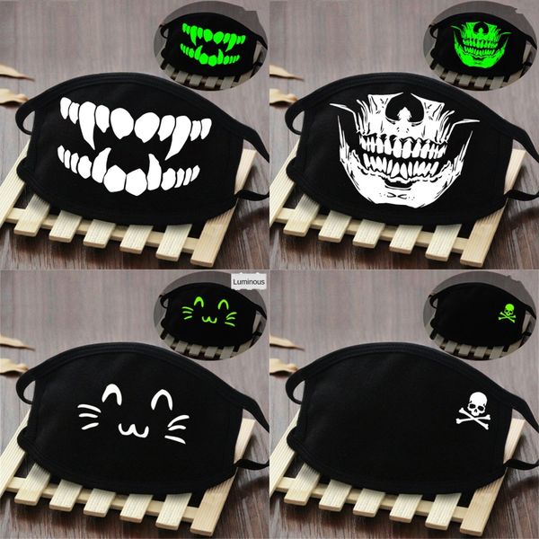 

2020 wholesale cool fashion party designer printed face mask fun fancy dress washable mouth muffle mask reusable windproof cotton m#370, Black