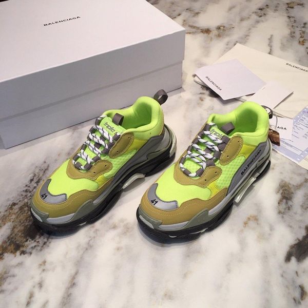 

2020lq mens designer shoes running sneakers monogram flowers rubber outsole casual sneakers mens jogging shoelaces original box packaging, Black