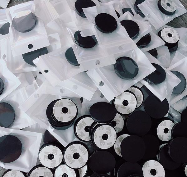 

universal cell phone holder with opp bag real glue expandable grip stand 360 degree finger holder flexible for iphone samsung dhl jdsyh