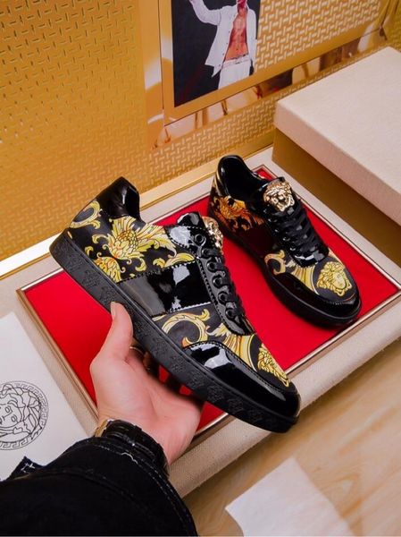 

2020p limited edition medusa напечатан низкий верх на шнурки случайных кроссовок, высокий класс модного дикой личности мужской обувь, размер, Black