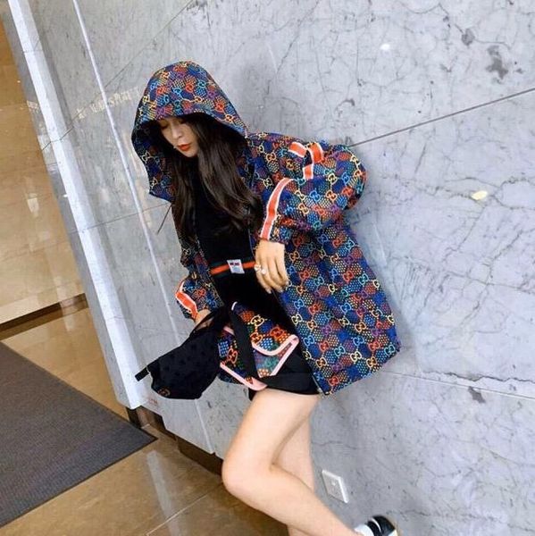 

spring 2020 new fashion women's wear, designer magic printing, sunscreen loose thin, men and women lovers coat, full of personality, Black;brown