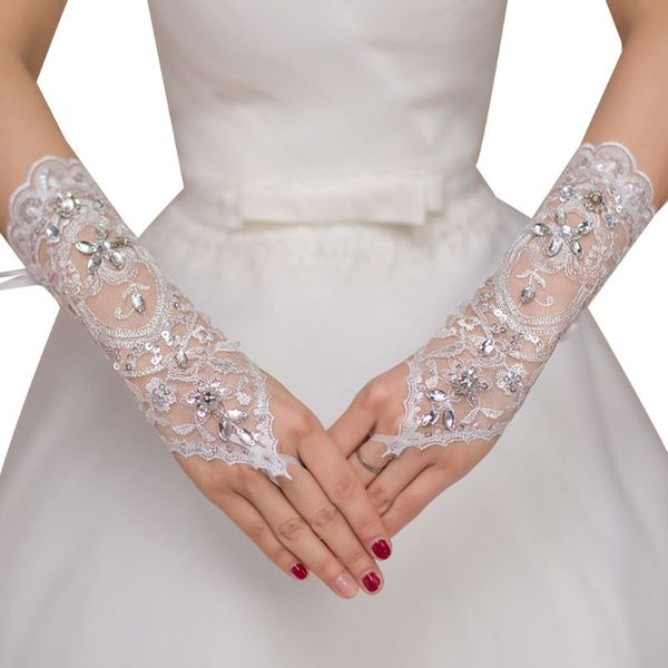 Luvas de noivas feminino puro luvas de casamento curtas de renda floral gota de água strass ribbon cross fandage luvas sem dedos