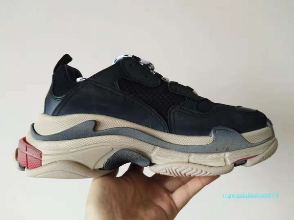 

paris 17fw triple-s walking casual luxury dad shoes designer triple s sneakers for men women vintage kanye west old trainer outdoor c14, Black