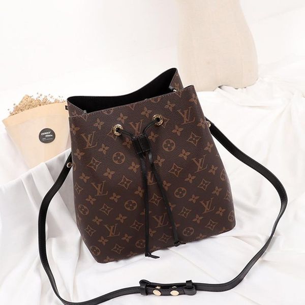 

new arrival womens leather bucket bag handbag drawstring ladies shoulder bag messenger vintage design type crossbody bags fast delivery