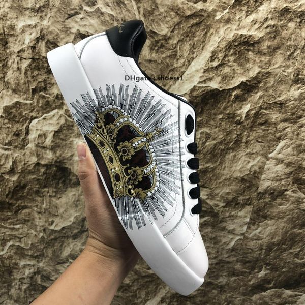 

2021-2020e luxury men 's and women 's graffiti hand -painted lace -up casual sneakers ,fashionable wild high -end couple banquet, Black