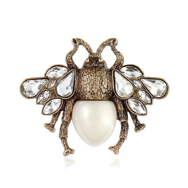 

2020 designer european and american retro brooch explosion three-dimensional pearl pin cute new bee brooch, Gray