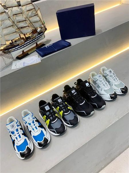 

2020 new casual shoes plus woman run utility chaussures de skate chaussures de sport pour xr200404, Black;red