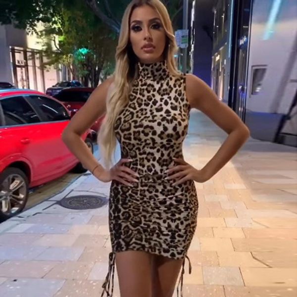 

leopard print sleeveless high collar lace-up slim dress, Black;gray