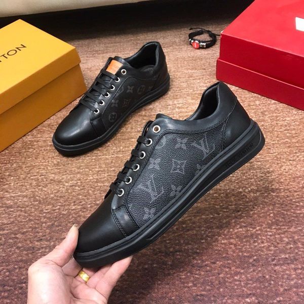 

2020n new trendy leather letters low-lace-up casual men's shoes, fashionable wild outdoor sports shoes, size: 38-451, Black