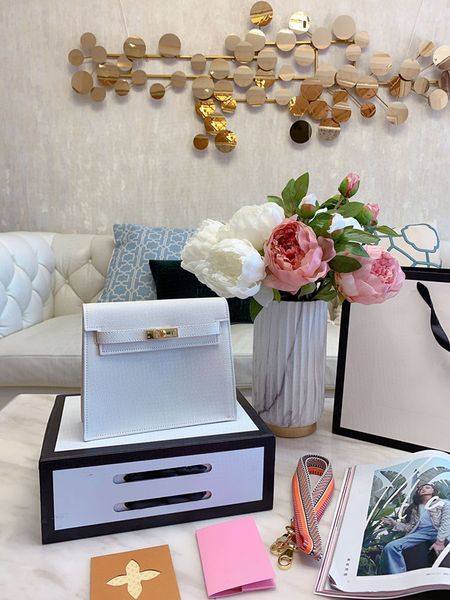 

handbags for women 2020 new korean version of one-shoulder cross-body leather handbags for women simple versatile kitten bag